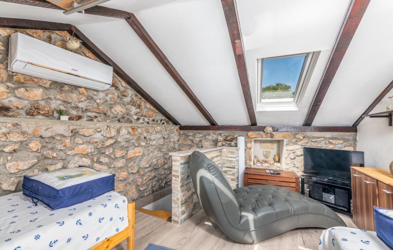 Stone House Knez Apartment Връбник Екстериор снимка